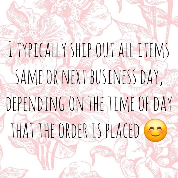 Meet your Posher, Ry 🩷 - Picture 3 of 5